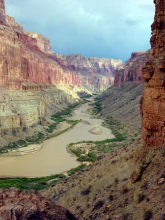 Grand Canyon: als gevolg van watererosie is deze rotsformatie in de loop van miljoenen jaren tijd uitgeslepen